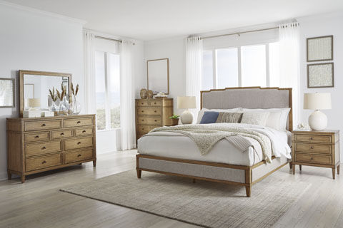 B895 bedroom king
