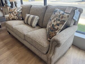 748250BD Craftmaster 89" 3-Cushion Sofa (Fargo-09) w/ Blend Down Cushions