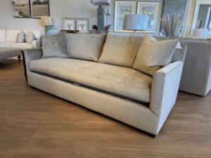 Lilah-022 20043-28 Rowe 89 Sofa